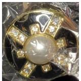 Avon Deco Fab Adjustable Ring