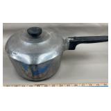 WagnerWare Magnalite 4683 P Lidded Pan