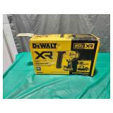 New Dewalt DCN680D1 20V Max 18GA Brad Nailer Kit