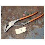 Matco PGJ20 20' Adjustable Groove Joint Pliers