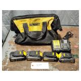 Dewalt DCB115 Charger & 4 20V Max Batteries & Bag
