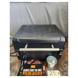 Traeger TFT18KLD Ranger Portable Pellet Smoker