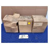 Lot of 3 industrial wall mounted soap dispensers