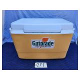 Vintage 48-quart Gatorade Ice Chest
