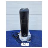 8132 Air King 1500W Oscillating Ceramic Heater