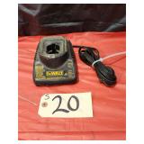 Dewalt DW9118 7.2V-14.4V Battery Charger