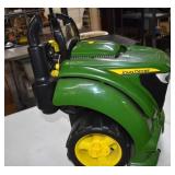 John Deere Buildable Tractor Engine (Kid's Can
