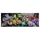 Large Lot Of Clean Stuffed Animals
