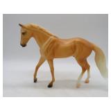 Breyer Classics Palomino Morgan Stock Horse Geldin