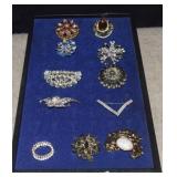(11) Vtg Brooches - Some are also a Pendant