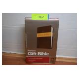 Premium Gift Bible. New