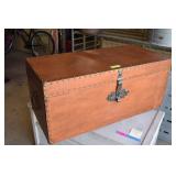 Very Nice Wood Trunk 39'18'17' Very Good Condition