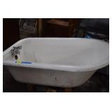 Small Size Antique Cast Iron Bathtub