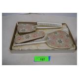 Vintage Dresser Set. Excellent Condition