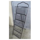 Nice Metal Magazine Rack