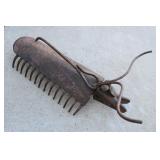 Vintage Cast Iron Bug Dï¿½cor or Door Stop - 21'