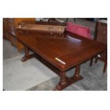 Dining Room Table with Two Leafs