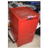 MAC Hang On Tool Box - Key at Desk