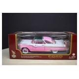 Road Legends,Die Cast 1955 Ford Fairlane Crown Vic