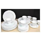 31 Pieces Of Vintage Milk Glass Dishes