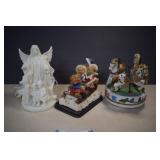 Vintage Nightlight & Two Vintage Music Boxes