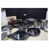 Large Lot of Nice Bakeware