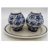 Handmade Polish Boleslawiec S/P Shakers on Plate