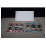 1973 P&D Unc. Mint Sets w/ Eisenhower Dollars &