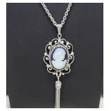 Vintage Whiting & Davis Necklace With Iridescent