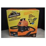 New 2.5 Gallon Wet & Dry Vac