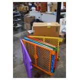 Petyard Passage 8-Panel Brown & Six Colorful Fence