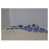 Vintage Mini Japan Blue Willow Tea Set & Micro -