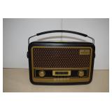 Hearth & Hand With Magnolia BT Radio