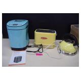 Bread Maker (Dented), Toaster & Tea Pot