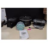 Crock Pot, Egg Cooker, Sandwich Maker & Waffle