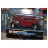 Ltd Ed. '33 Ford Vicky #155, 10yr Anniv. Racing