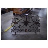 Very Nice Fire Place Screen. Star Design.Like New