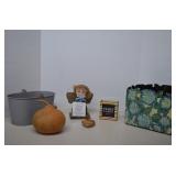MISC Lot Wood Decor Angel, Gord Box, Stone Heart -