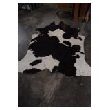 Genuine Cowhide Rug 66x85. Very Good Condition