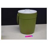 Vintage Rubbermaid Ice Bucket Avacado Ice Bucket