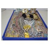 Lot MISC Costume Jewelry - Brooches, Necklaces &