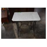 Antique Singer Cast Iron Treadle Sewing Machine...