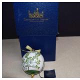 Vtg. Smithsonian Collection By Goebel Ornament w/