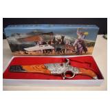 Dorado, Pistol Shaped Fantasy Knife With Box