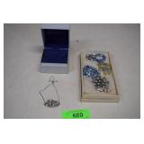 Vintage Brooches & New Anklet