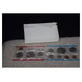 1974 P&D Unc Year Sets w/ Eisenhower Dollar &