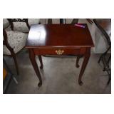 Queen Anne Side Table w/ Drawer