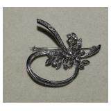 18K (Marked 750) w/Diamonds Brooch & Velvet Pouch