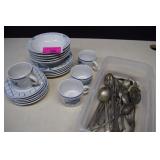 Dinnerware & Silverplate Flatware
