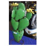 Metal Outside Cactus Decor